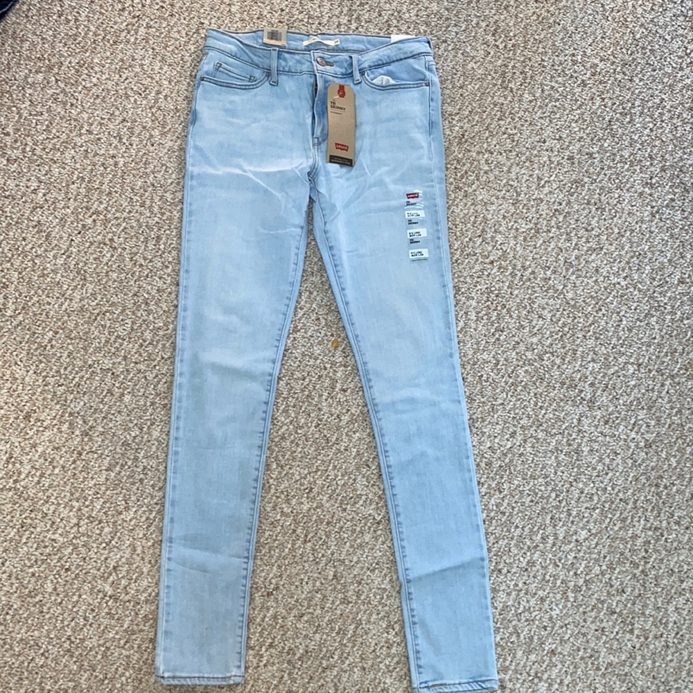 Levi’s 711 Skinny Hypersoft 8 Long